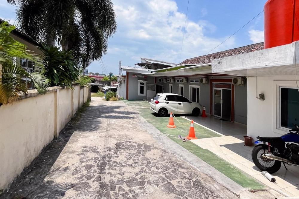 Отель Kostel 99 Pangkal Pinang Redpartner Экстерьер фото